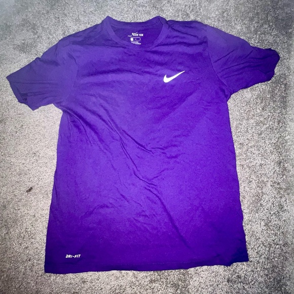 Men’s Nike shortsleeve - Picture 1 of 2